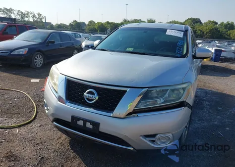 2013 Nissan Pathfinder S z USA, uszkodzony, nr VIN 5N1AR2MN8DC665062